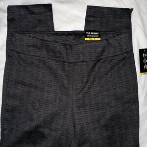 Zoe and Phoebe Business Casual Pants – Grey & Black – Size M (NWT)